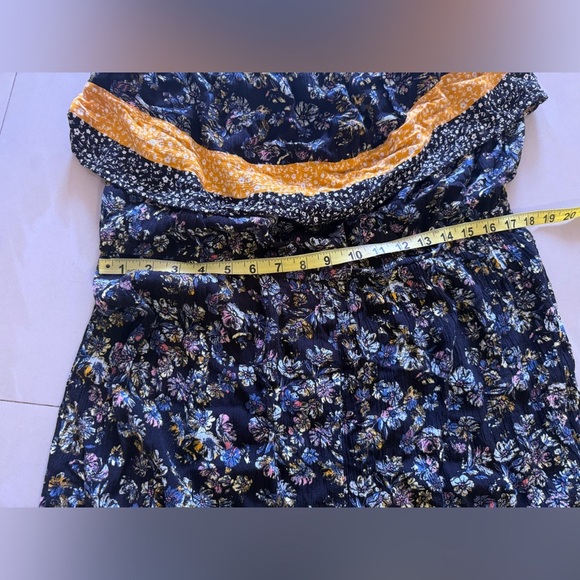 Floral Wide-Leg Pants with Yellow Trim MUDD STRAPPLES BLACK FLORAL JUMPSUIT - Picture 8 of 16